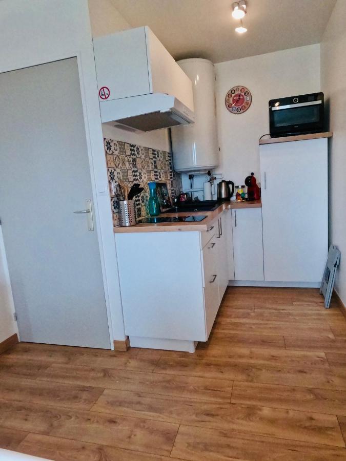 Appartement Cosy Жу-ле-Тур Экстерьер фото