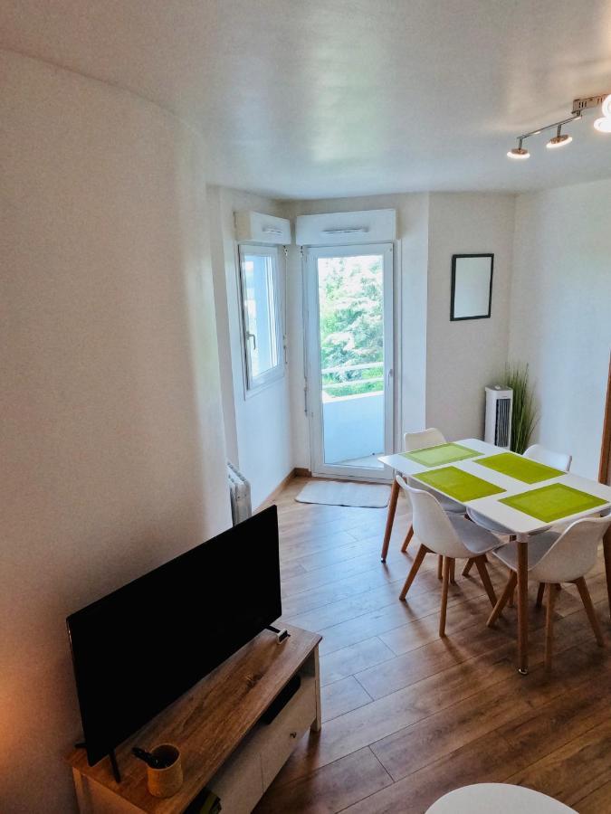 Appartement Cosy Жу-ле-Тур Экстерьер фото